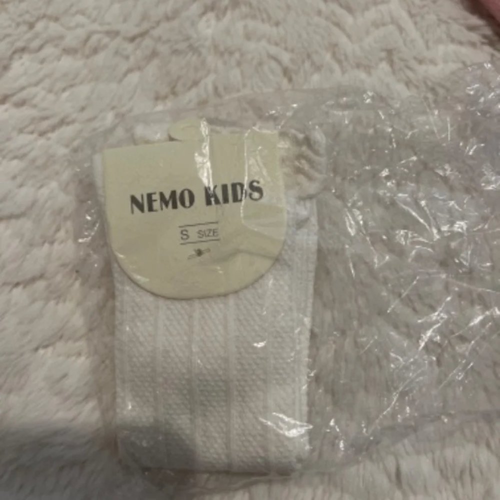Nemo Girls White thigh High socks 0-24 mos